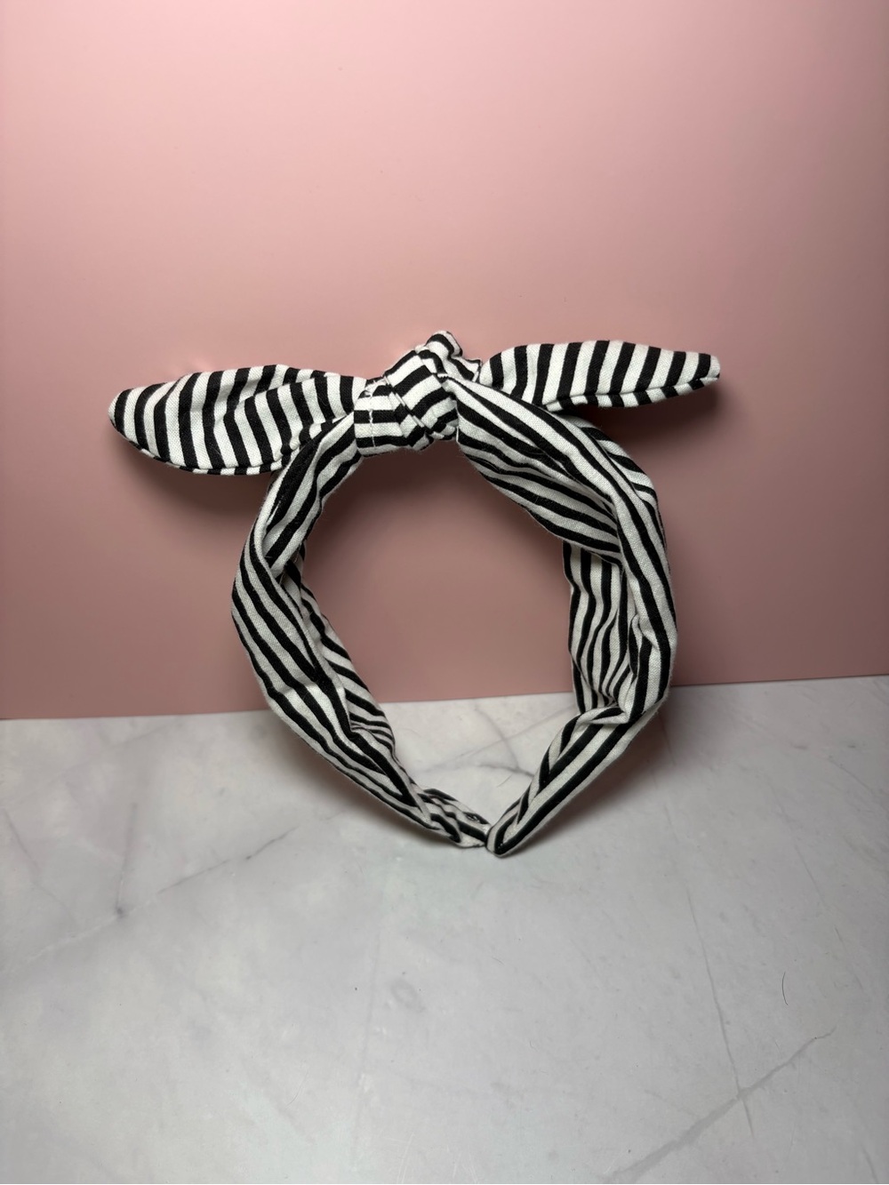 🖤 Black and White Striped Bow Headband 🤍